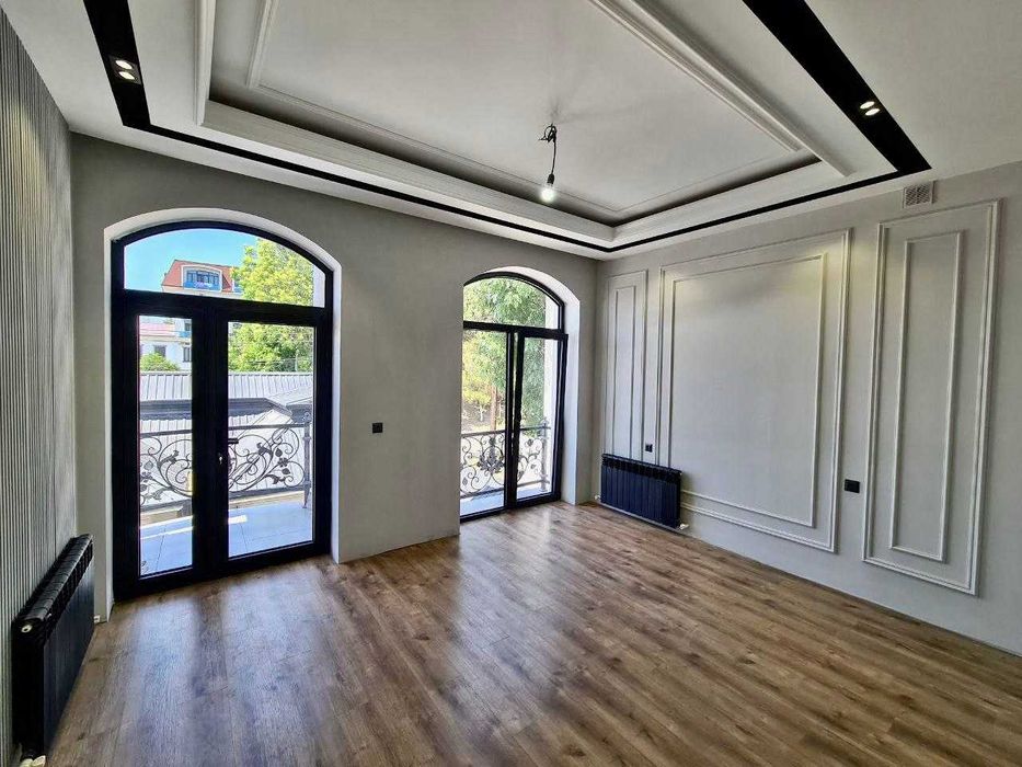 Элегантная постройка отличного Евро дома с 5 комнатами