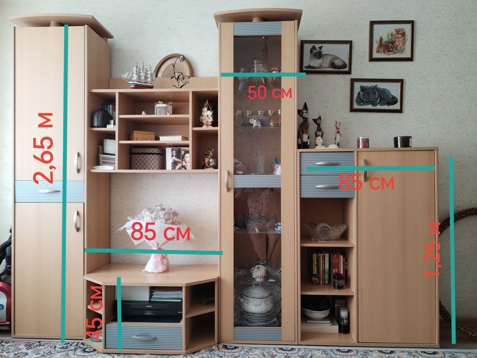 Продам шкаф-горку