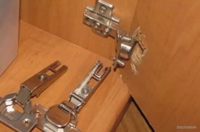 Как починить кухонную дверцу Как починить кухонную дверцу