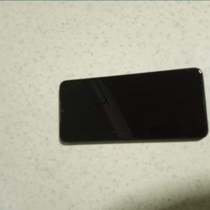 Tecno Spark 10  6/128 Ayirboshlash