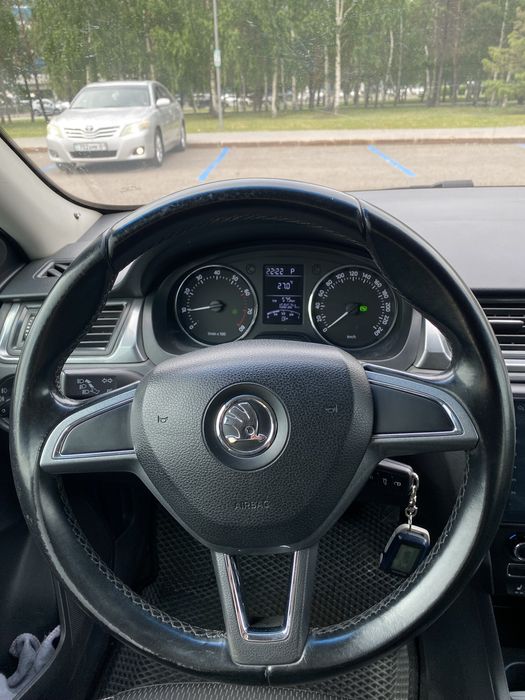 Продам Skoda Rapid АКПП, не DSG