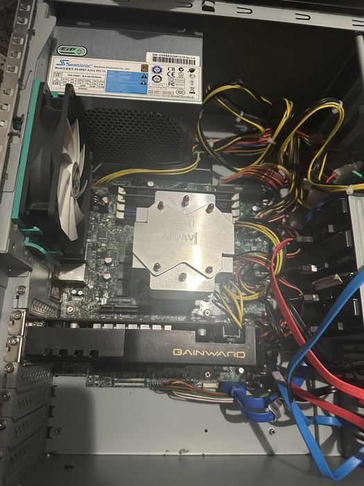 Unitate PC ideala Server/Nas de date Intel Xeon 16GB