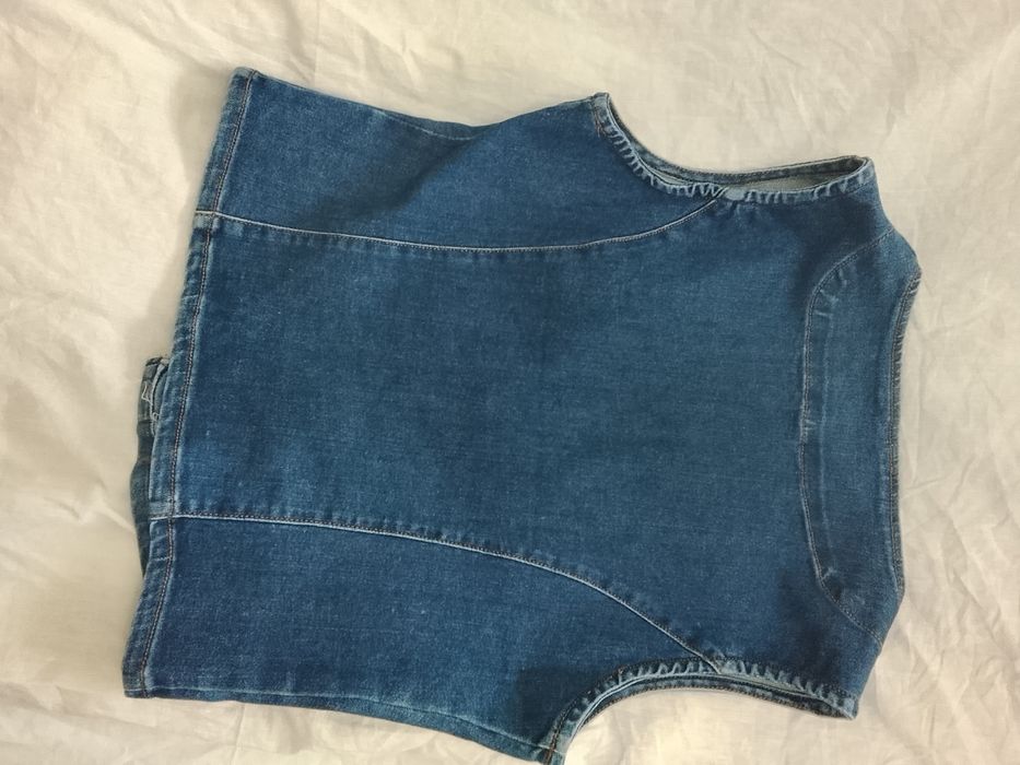 Urgent vand vesta de blugi