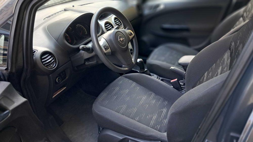 Продавам Opel Corsa