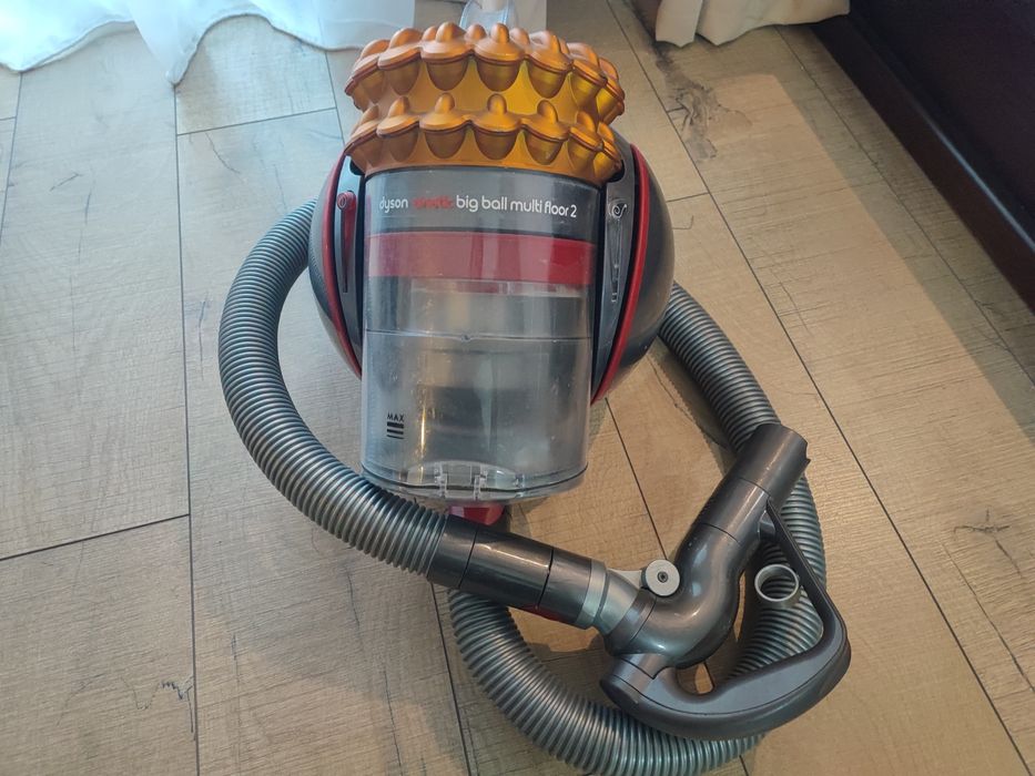 Aspirator Dyson Cinetic Big Ball Multifloor 2