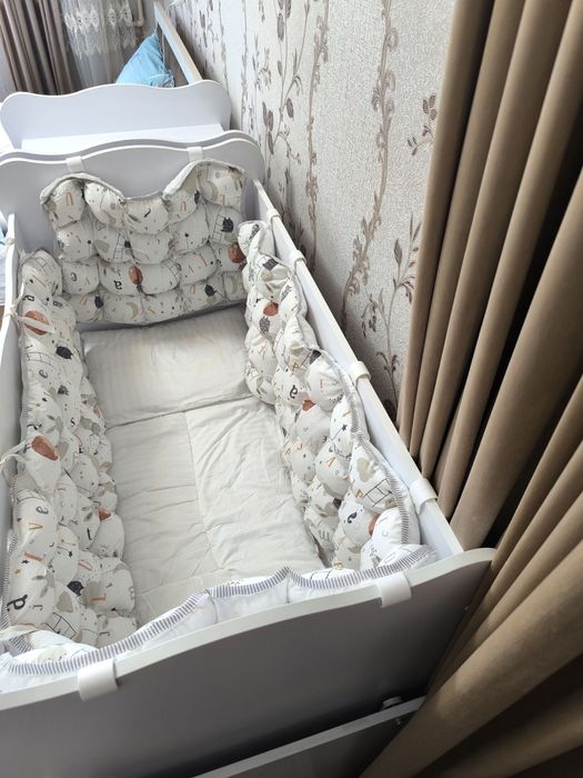 Детский кровать абсолютно новый