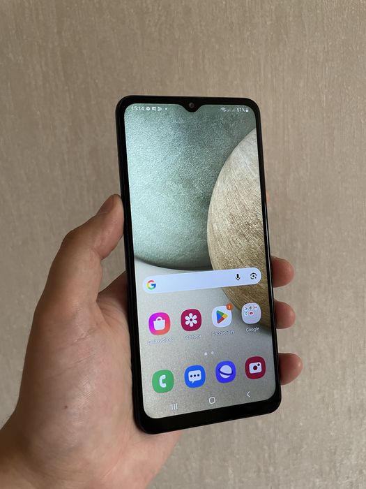 Продам Samsung A12.