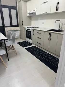 Pushkin metro yaqinida arenda bezmakler