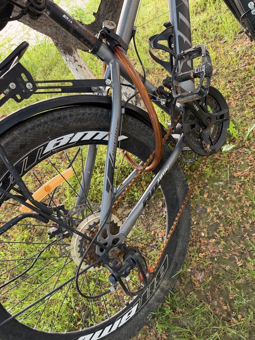 Velosiped 24 razmer sotiladi.