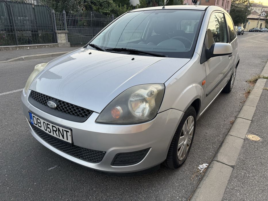 Ford Fiesta 1.4 benzina, aer conditionat