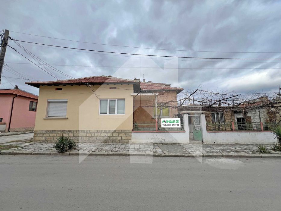 Продава се Къща в Нови пазар - 109 кв.м за 780 €/кв.м - Снимка #2