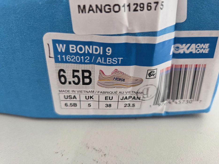Adidasi Hoka Bondi 9 și Clifton 10
