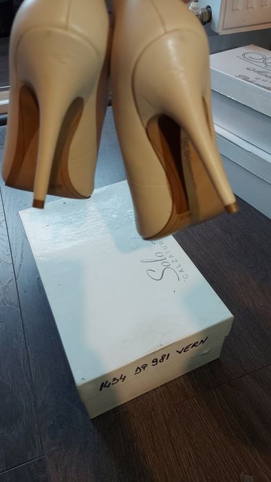 Pantofi din piele, mărimea 35