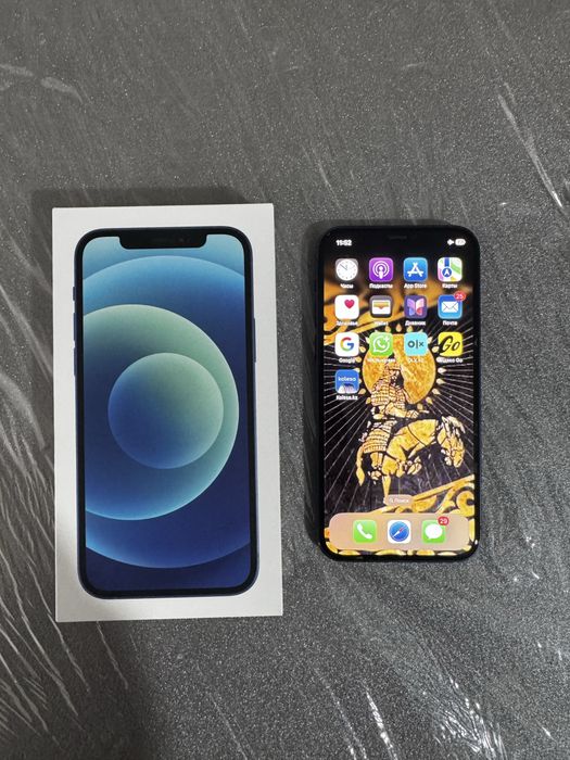 Айфон 12 смартфон