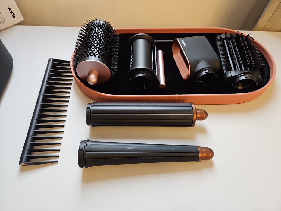 Dyson airwrap id HS08 nou