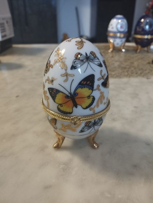 Порцеланови якца