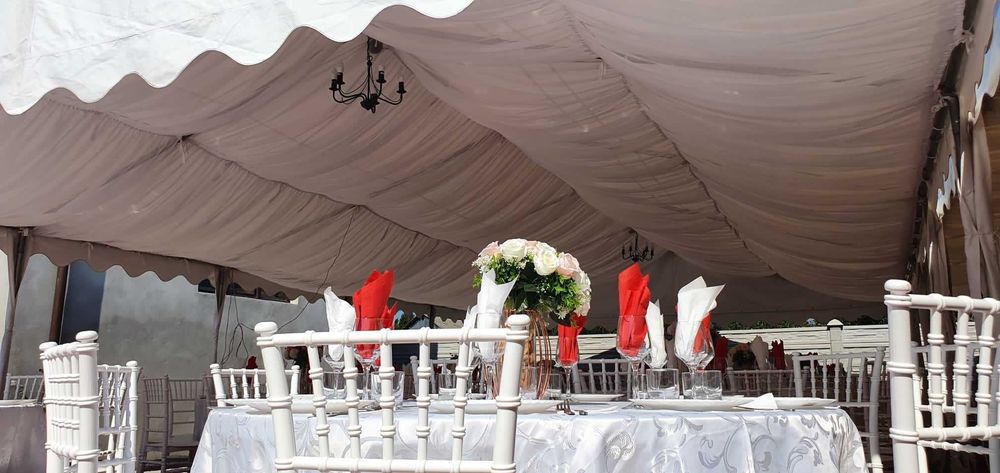 Închiriere corturi pentru evenimente – Complet utilate