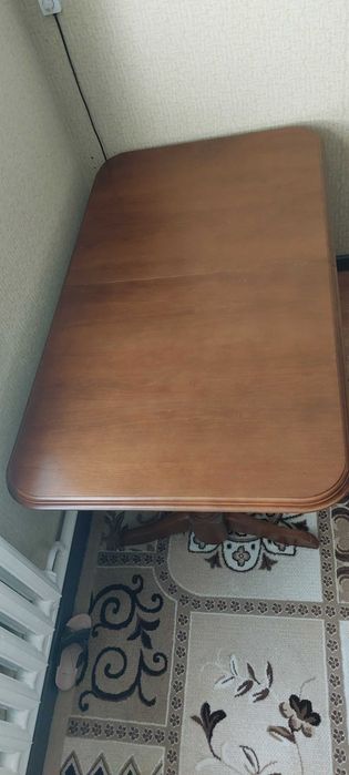 продается стол гостевой