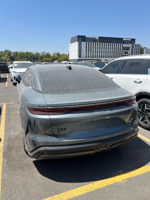 Byd Han L  2025  2.7 sekund
