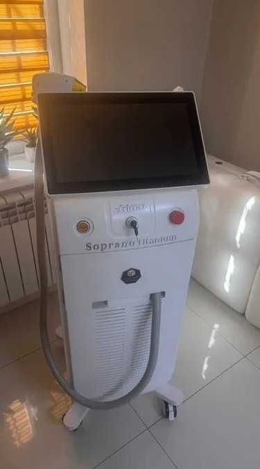 Aparat pentru epilare cu laser dioda 3 unde