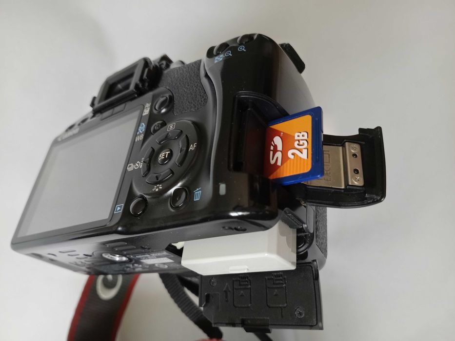 Canon Rebel XSi в комплект