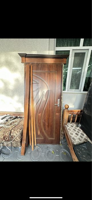 Продам Дверь срочно