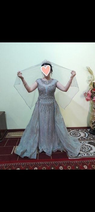 Abaya va vechirni kuylak sotiladi