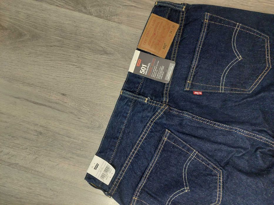 Оригинални дънки Levis 501