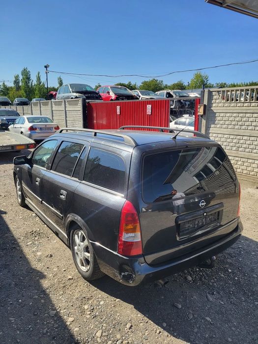 Usa fata/Usa spate Opel Astra G Break 1.6 B MOTOR DEFECT