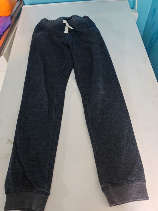 Pantaloni trening  9-11 ani
