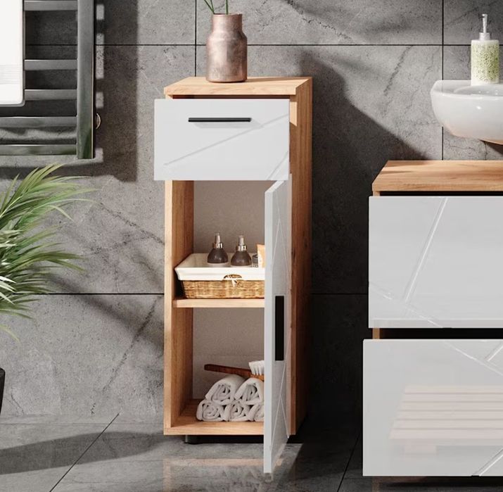 Среден шкаф бял гланц 5713