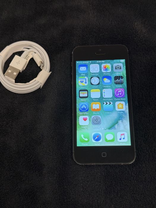 iPhone 5 Black 16GB