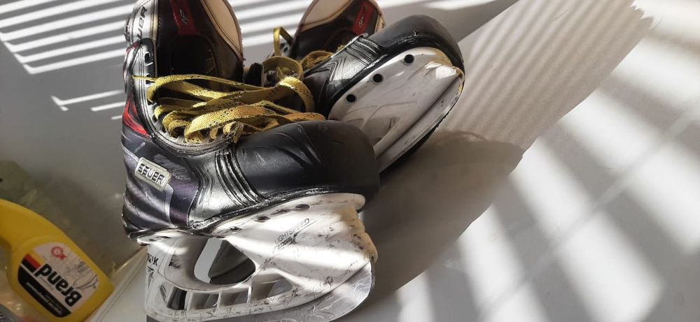 Коньки хоккейные APX2