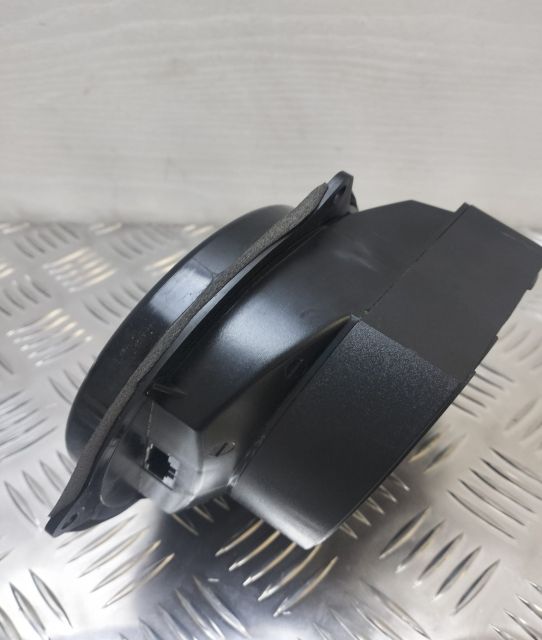 Difuzor usa  fata stanga / dreapta  3D0035453 Volkswagen VW Phaeton p