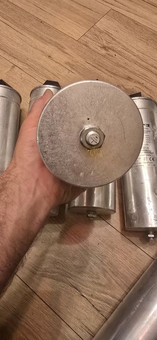 Baterie de compensare, condensator kvar, condensator trifazat