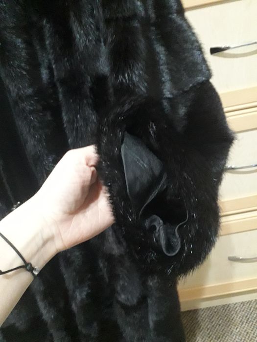 Продаю норковую шубу