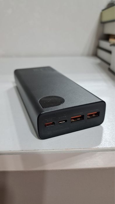 Продам power bank новый