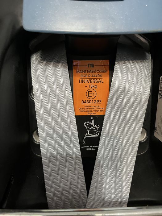 Детское автокресло б/у состояние идеальное пользовались несколько раз