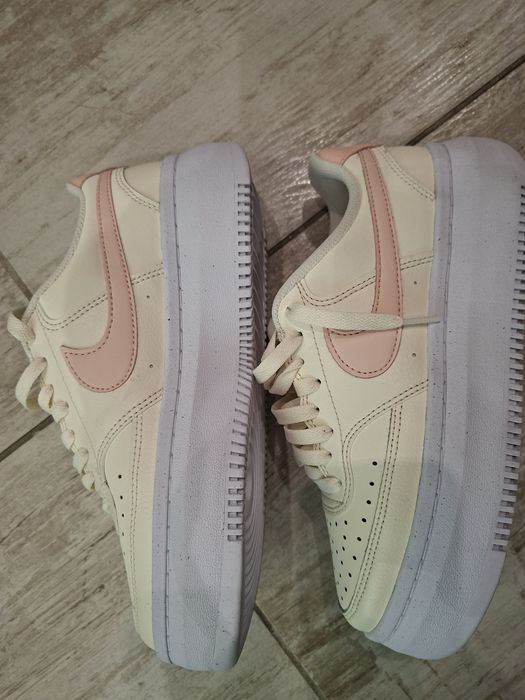 Нови маратонки Nike