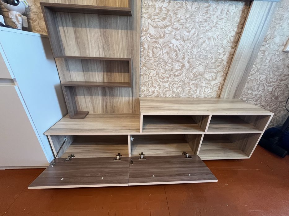 Продам стенку в хорошем состоянии