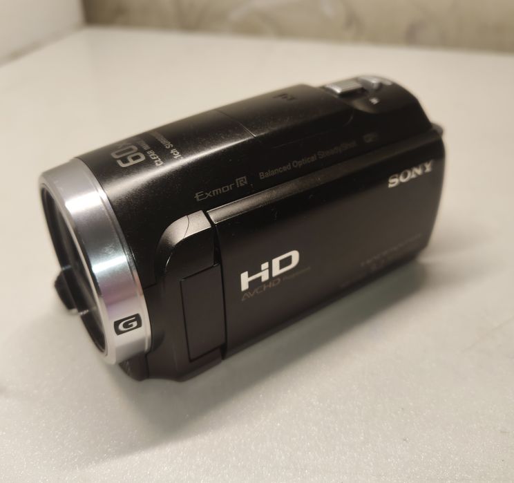 Видеокамера Sony HDR-CX625