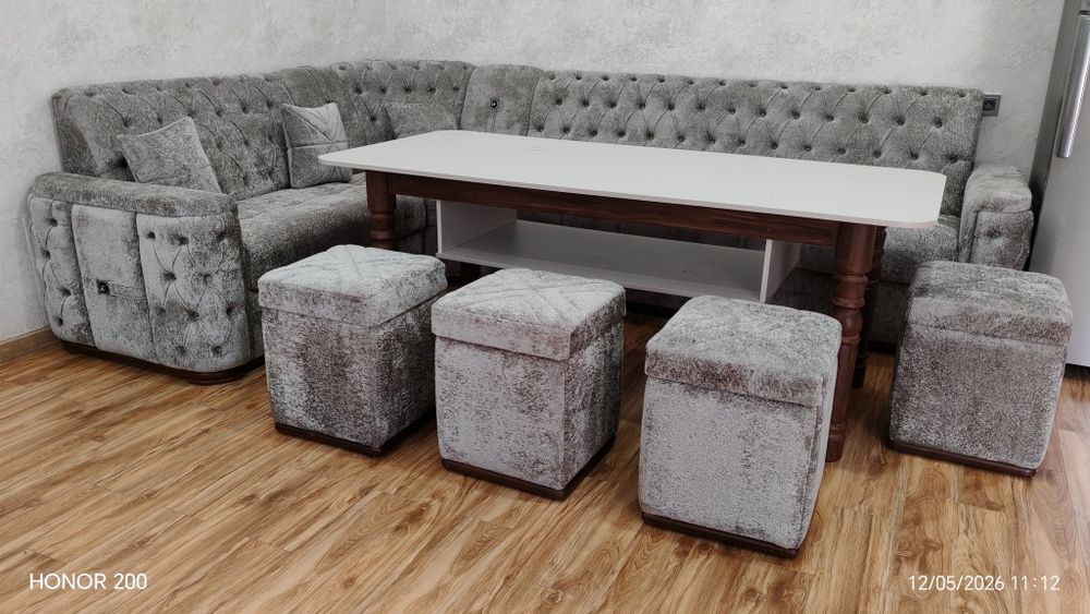 Premium Divan va ugoloklar