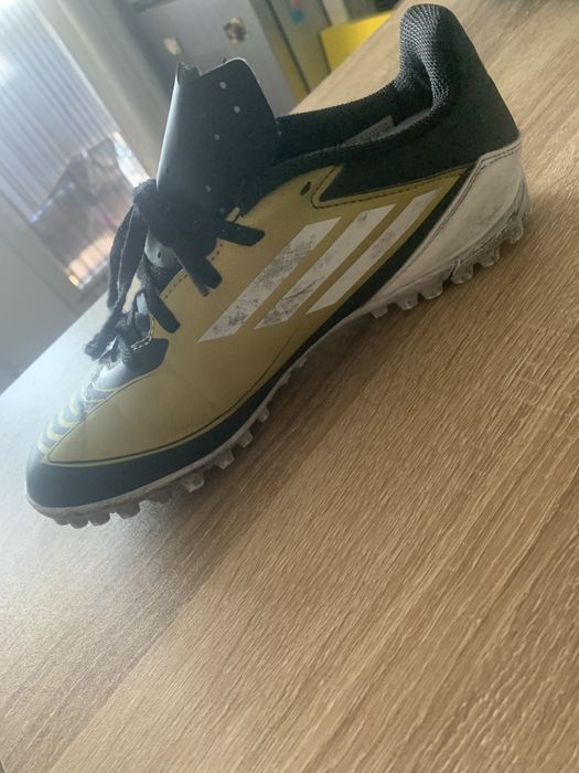 Ghete fotbal Adidas F50