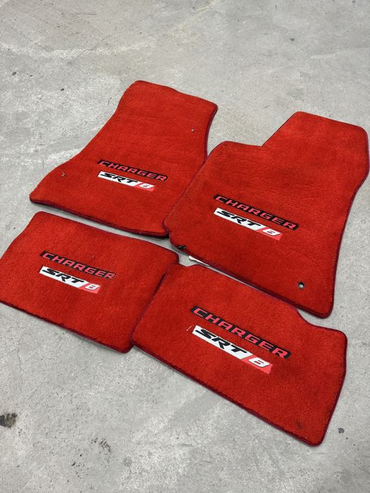 Полик на додж чаржер оригеналные