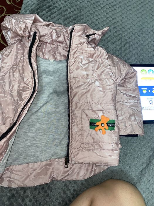 Куртка для девочки 120р