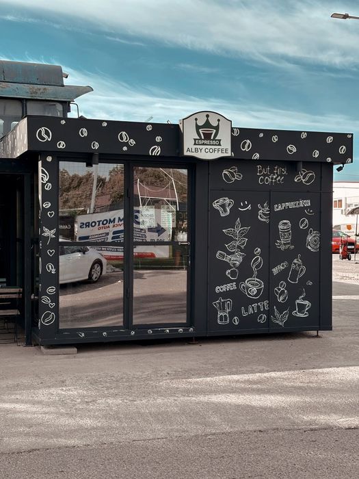 Vând cafenea utilată