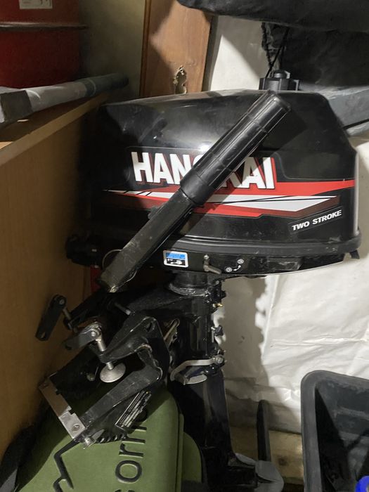 Продам лодку с мотором