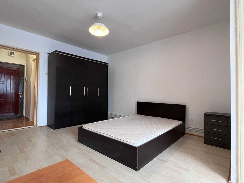 Garsoniera Astra bld Saturn Micsunica