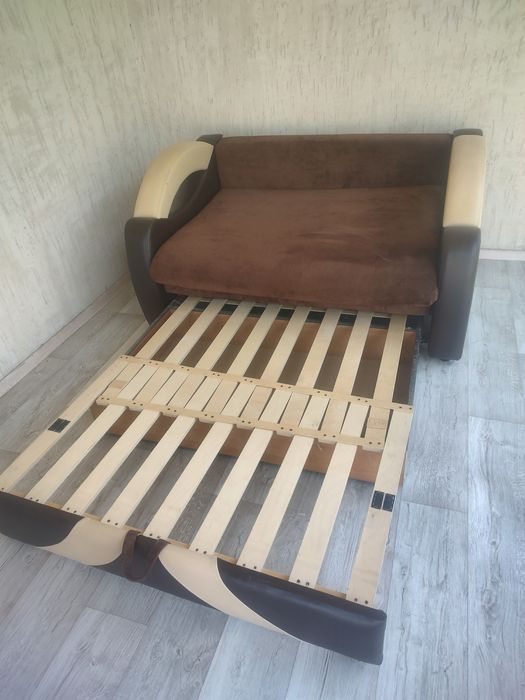 Продам диванчик кровать