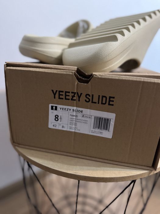 Papuci Adidas Yezzy Slide